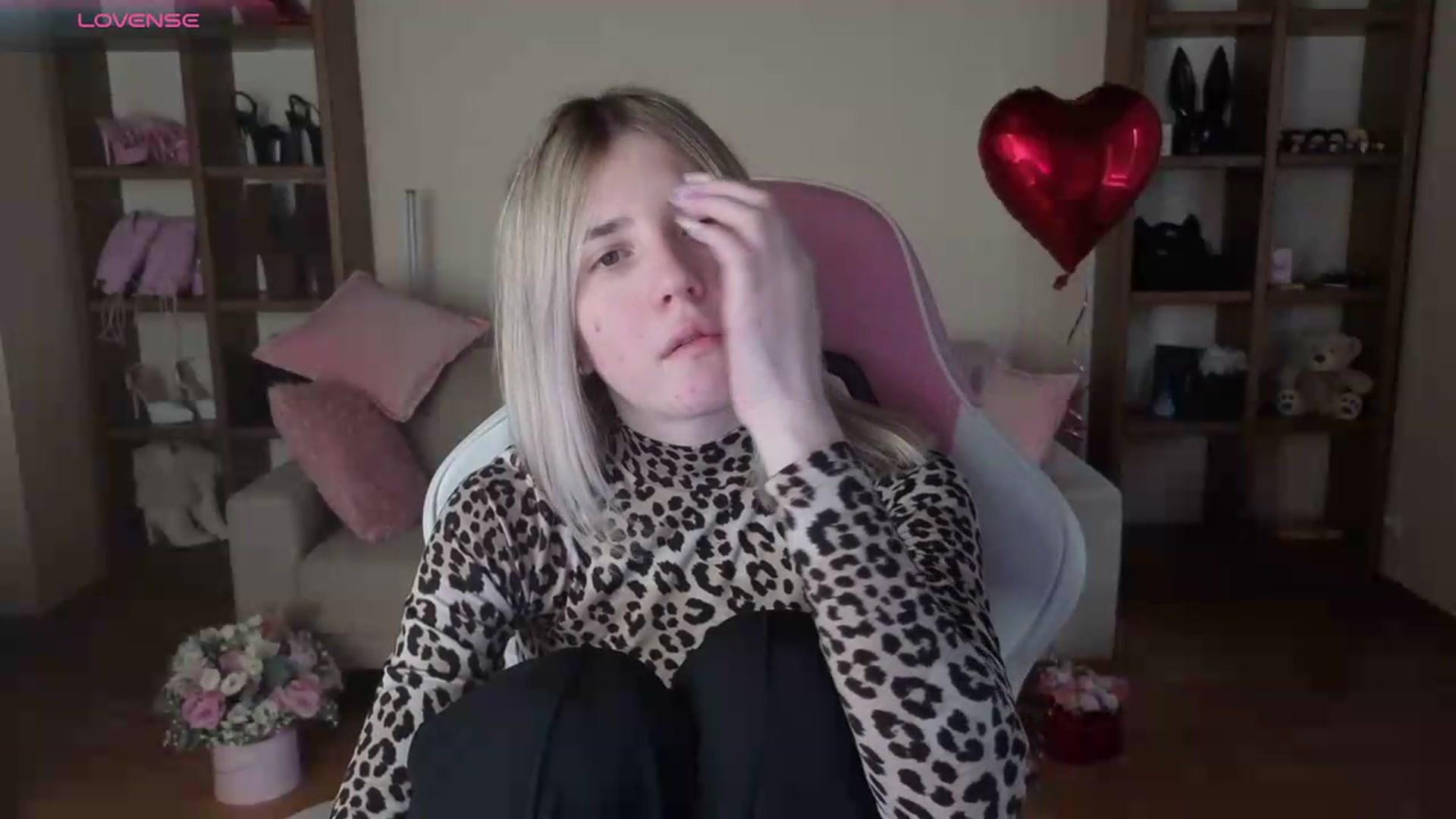 Gallery image thumbnail from Serphelia's myfreecams stream on, 06/13/2026, 17:03 image 12 of 20