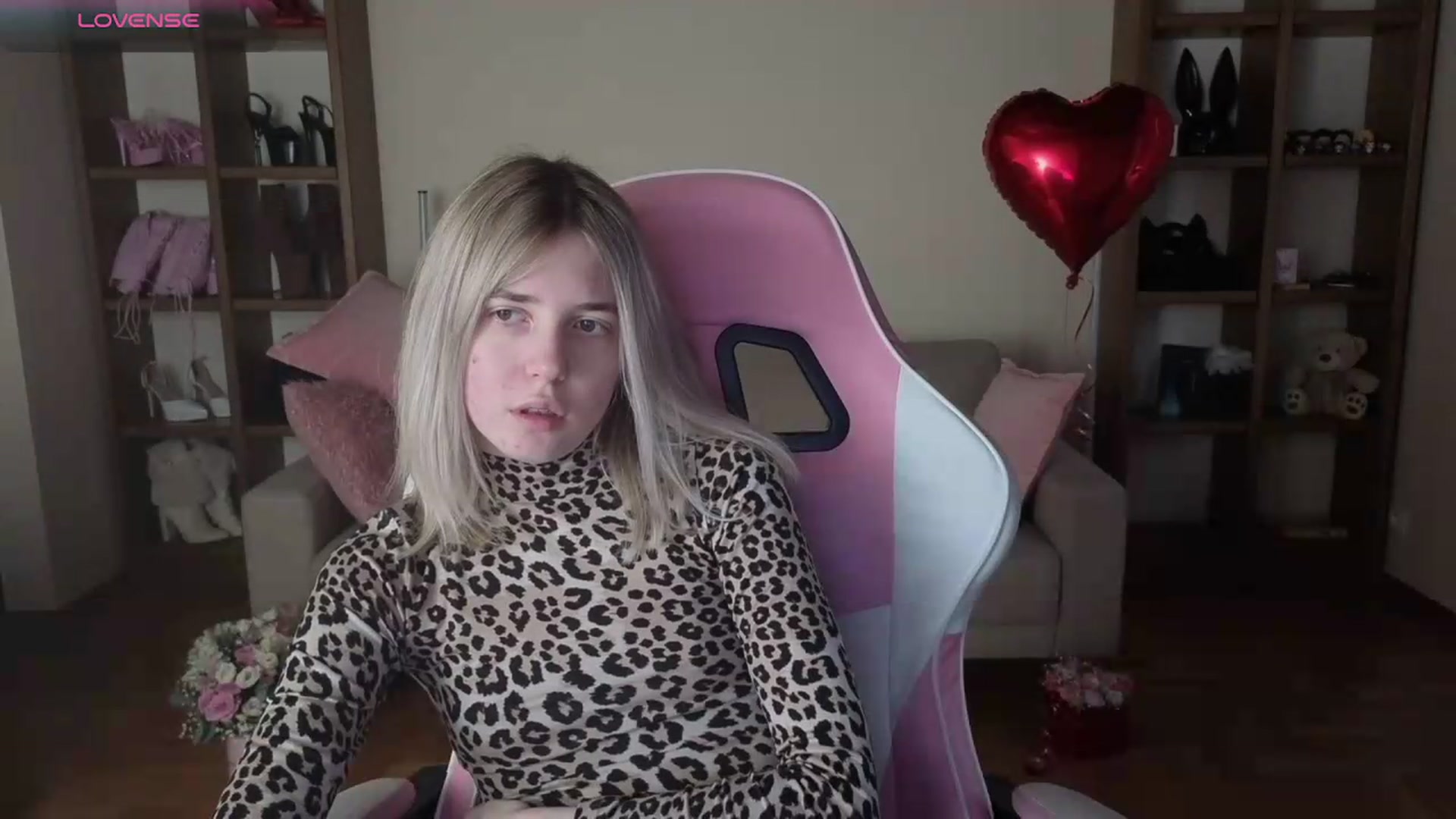 Gallery image thumbnail from Serphelia's myfreecams stream on, 06/13/2026, 17:03 image 3 of 20