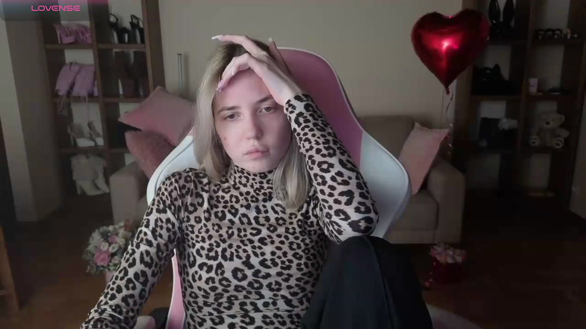 Gallery image thumbnail from Serphelia's myfreecams stream on, 06/13/2026, 21:36 image 12 of 20