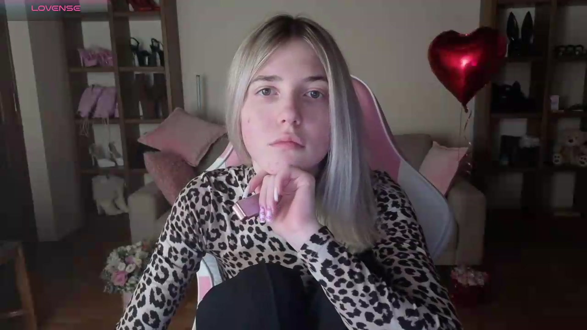 Gallery image thumbnail from Serphelia's myfreecams stream on, 06/13/2026, 21:36 image 9 of 20