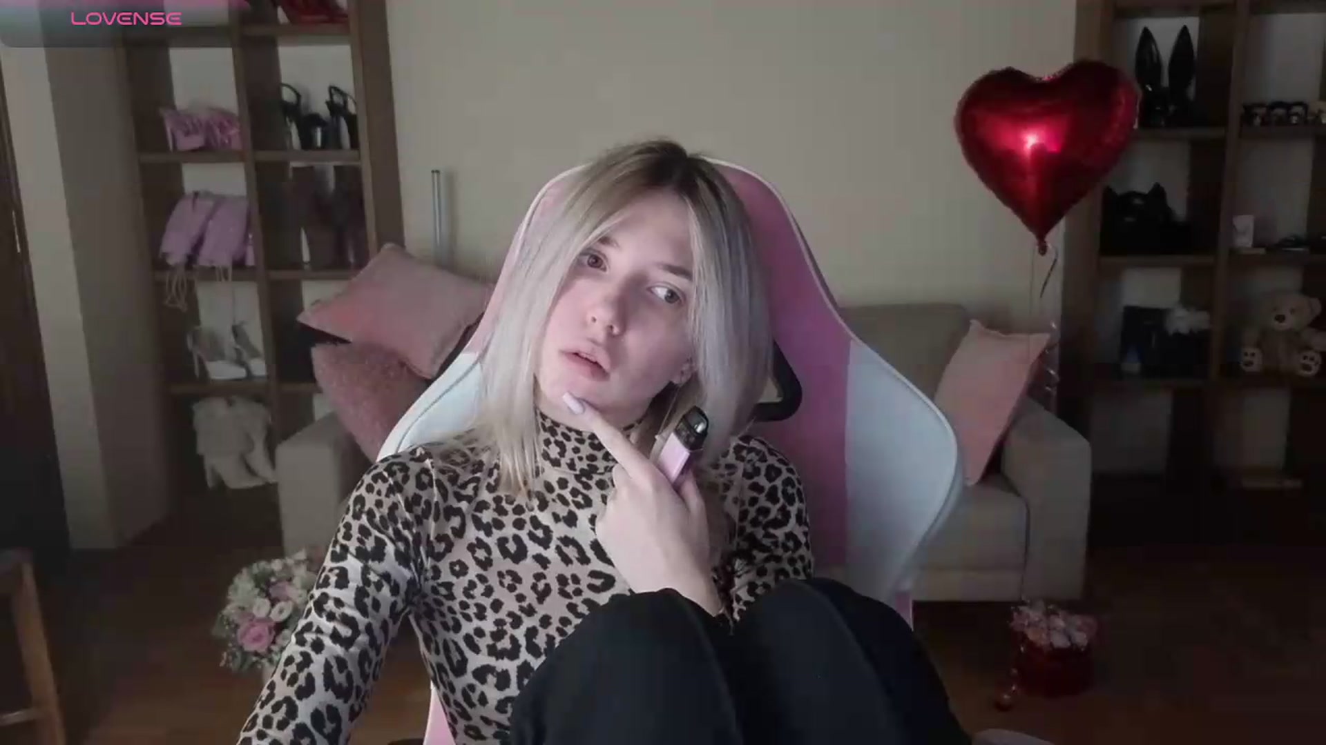 Gallery image thumbnail from Serphelia's myfreecams stream on, 06/13/2026, 21:36 image 3 of 20