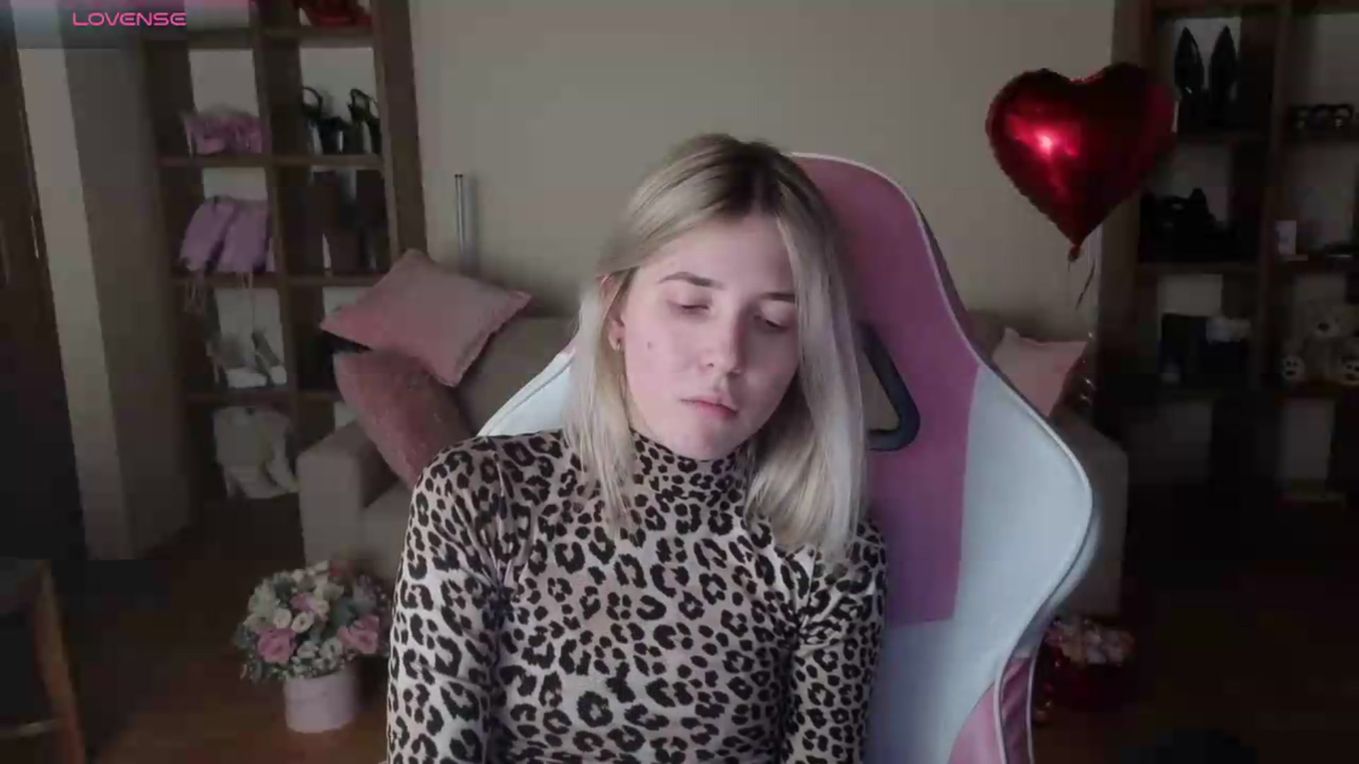 Gallery image thumbnail from Serphelia's myfreecams stream on, 06/13/2026, 21:36 image 5 of 20