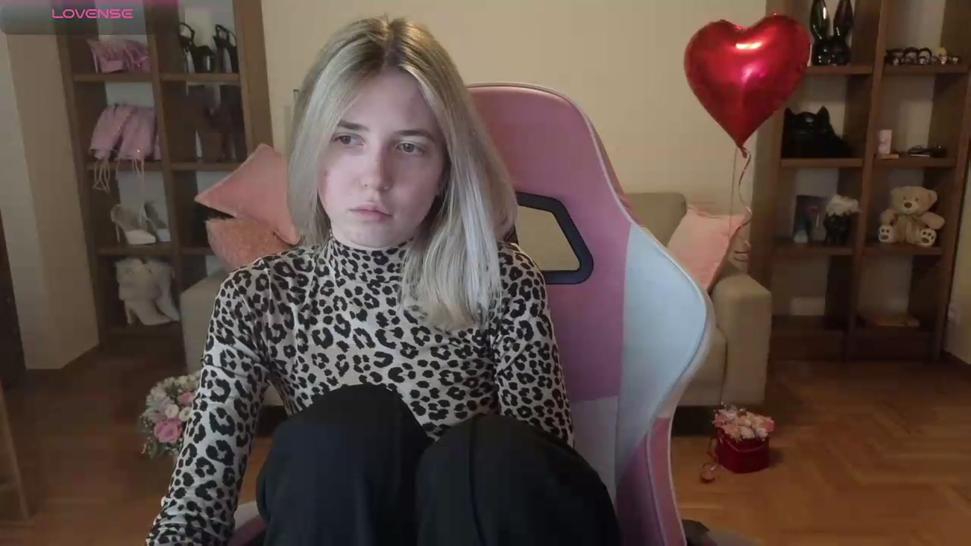 Gallery image thumbnail from Serphelia's myfreecams stream on, 06/13/2026, 21:36 image 15 of 20