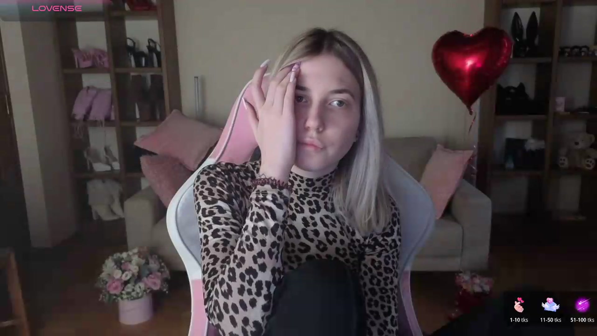 Gallery image thumbnail from Serphelia's myfreecams stream on, 06/13/2026, 21:36 image 2 of 20