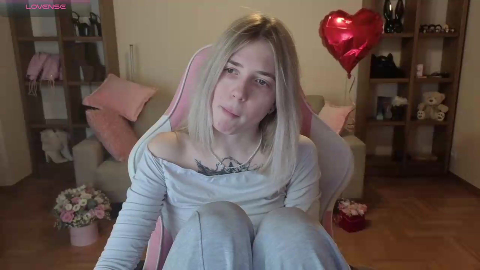 Gallery image thumbnail from Serphelia's myfreecams stream on, 06/15/2026, 18:40 image 12 of 20
