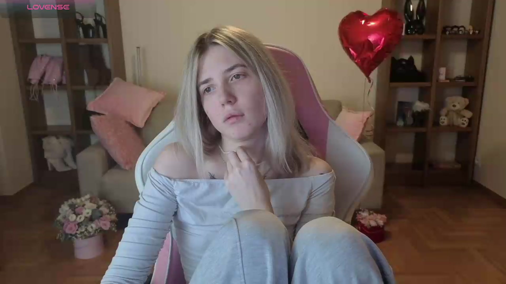Gallery image thumbnail from Serphelia's myfreecams stream on, 06/15/2026, 18:40 image 19 of 20