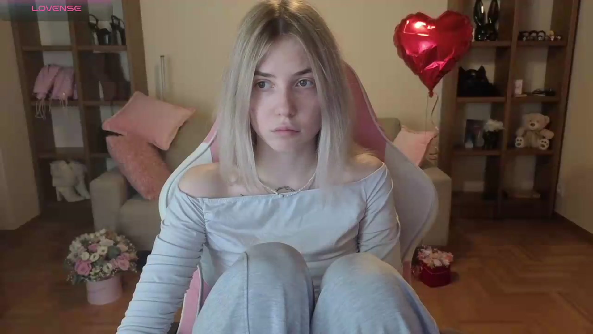Gallery image thumbnail from Serphelia's myfreecams stream on, 06/15/2026, 18:40 image 9 of 20