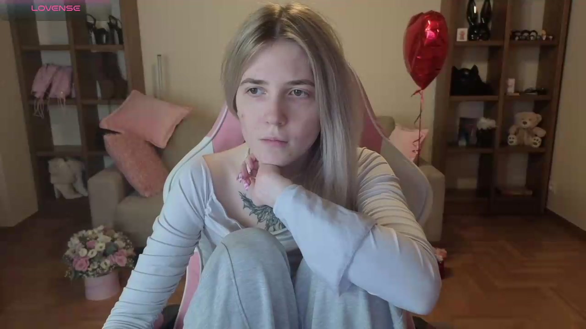 Gallery image thumbnail from Serphelia's myfreecams stream on, 06/15/2026, 18:40 image 6 of 20