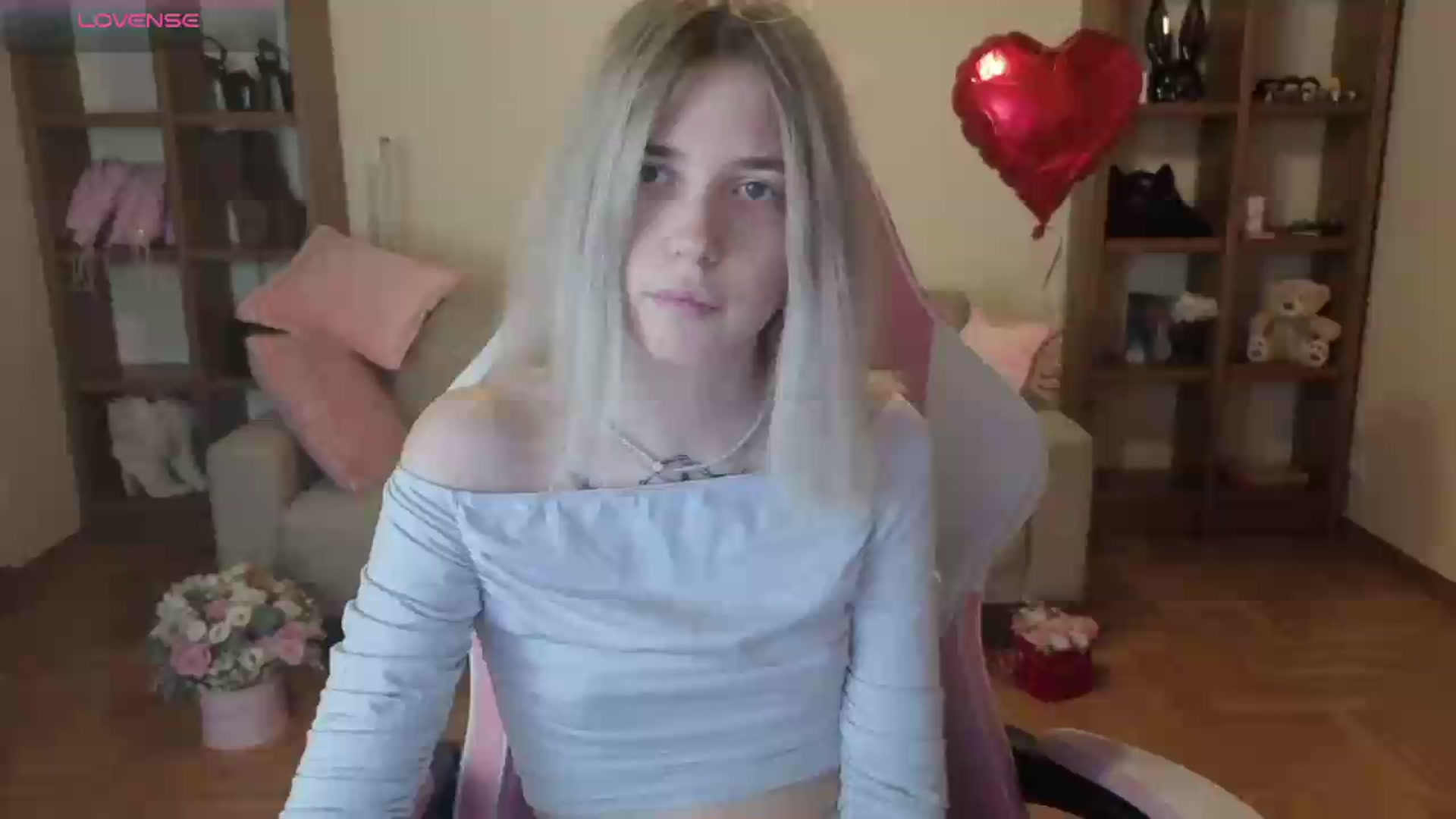 Gallery image thumbnail from Serphelia's myfreecams stream on, 06/15/2026, 18:40 image 1 of 20