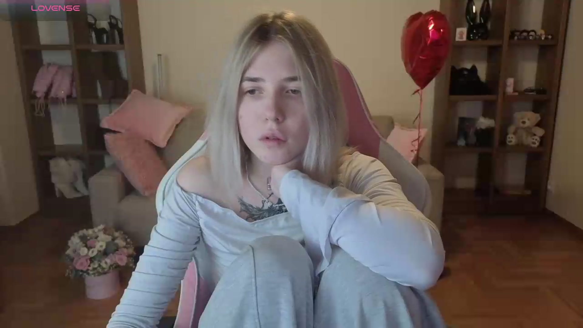 Gallery image thumbnail from Serphelia's myfreecams stream on, 06/15/2026, 18:40 image 11 of 20