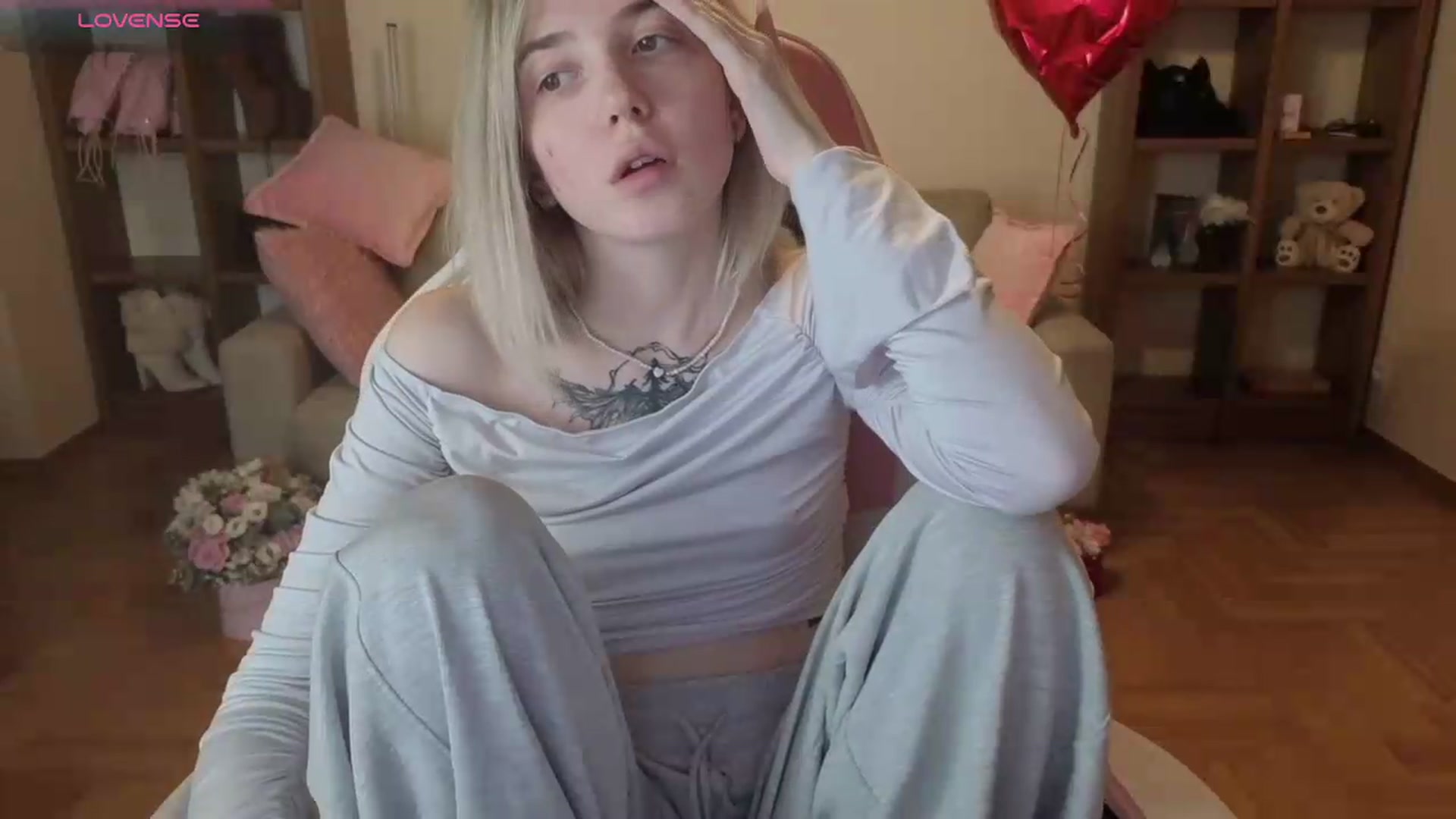 Gallery image thumbnail from Serphelia's myfreecams stream on, 06/15/2026, 20:45 image 7 of 20
