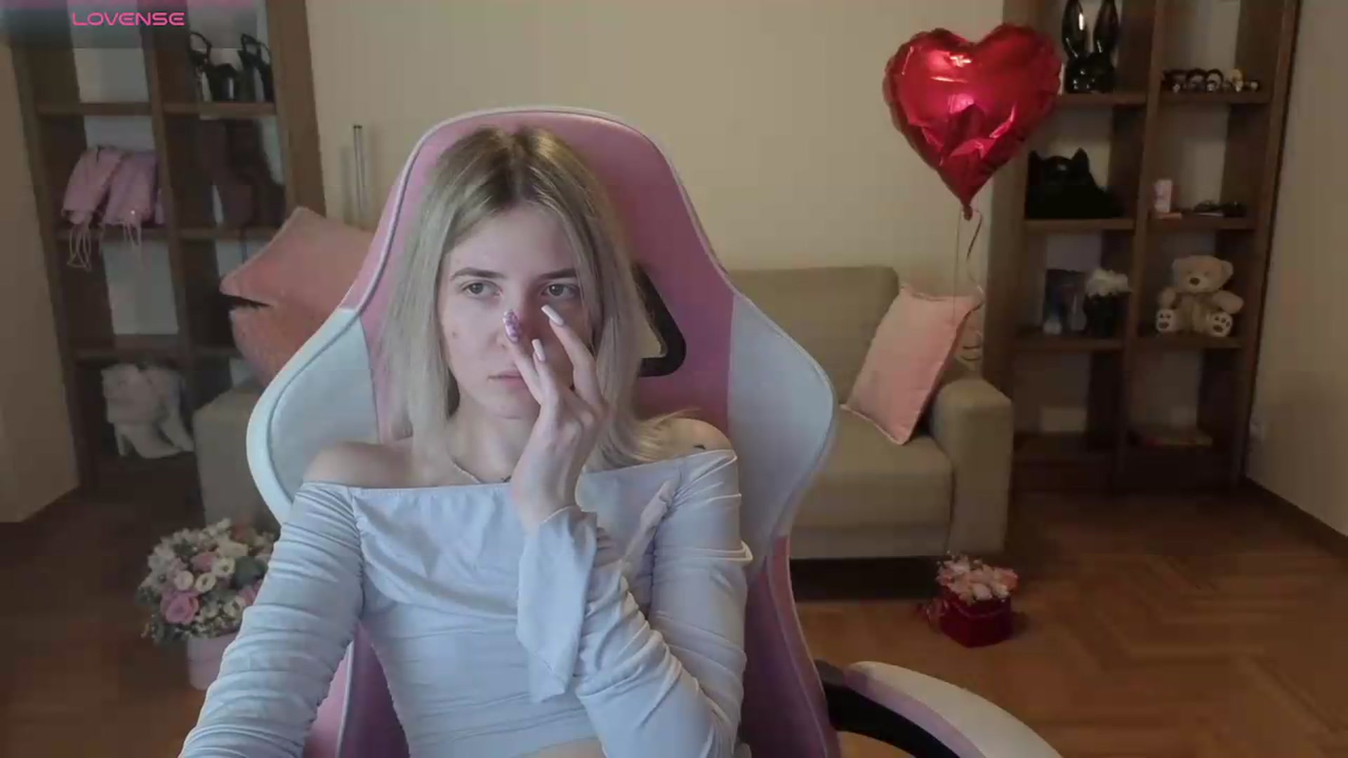 Gallery image thumbnail from Serphelia's myfreecams stream on, 06/15/2026, 20:45 image 2 of 20
