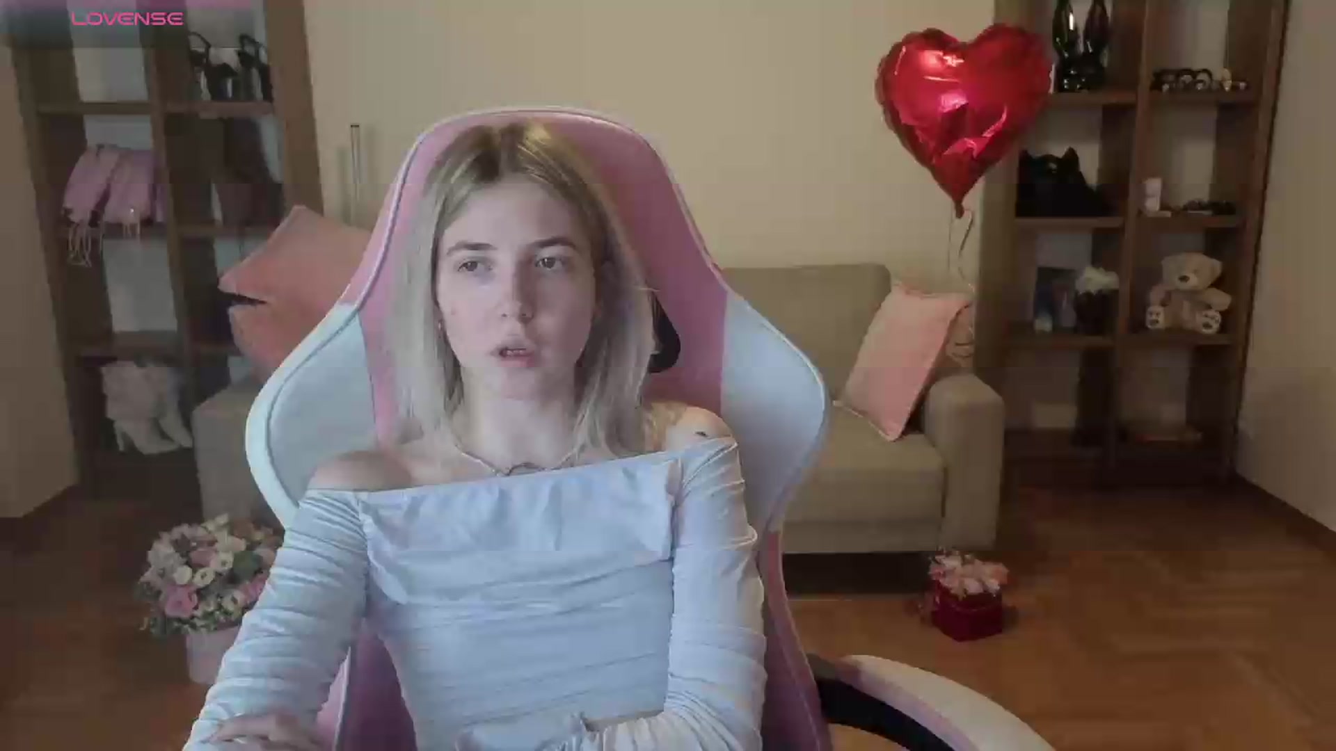 Gallery image thumbnail from Serphelia's myfreecams stream on, 06/15/2026, 20:45 image 1 of 20
