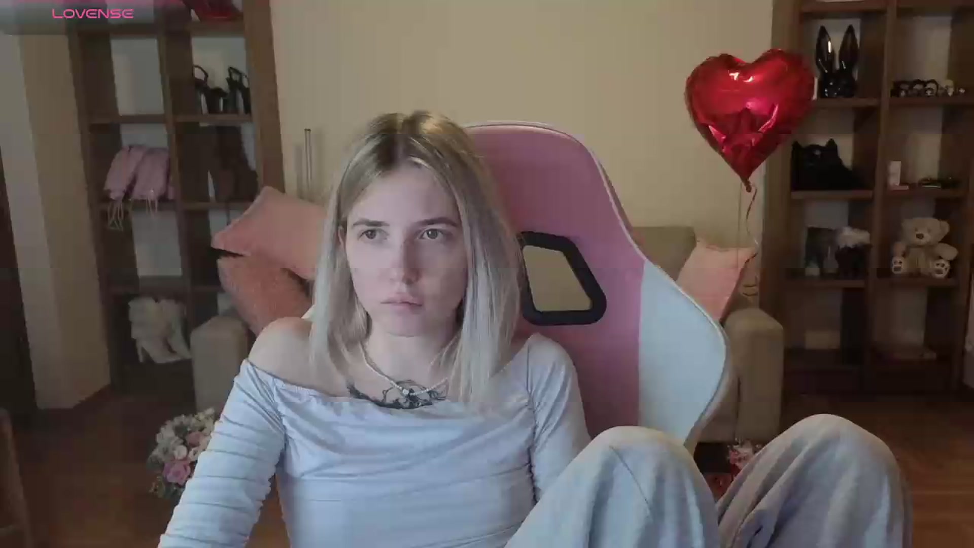 Gallery image thumbnail from Serphelia's myfreecams stream on, 06/15/2026, 20:45 image 16 of 20