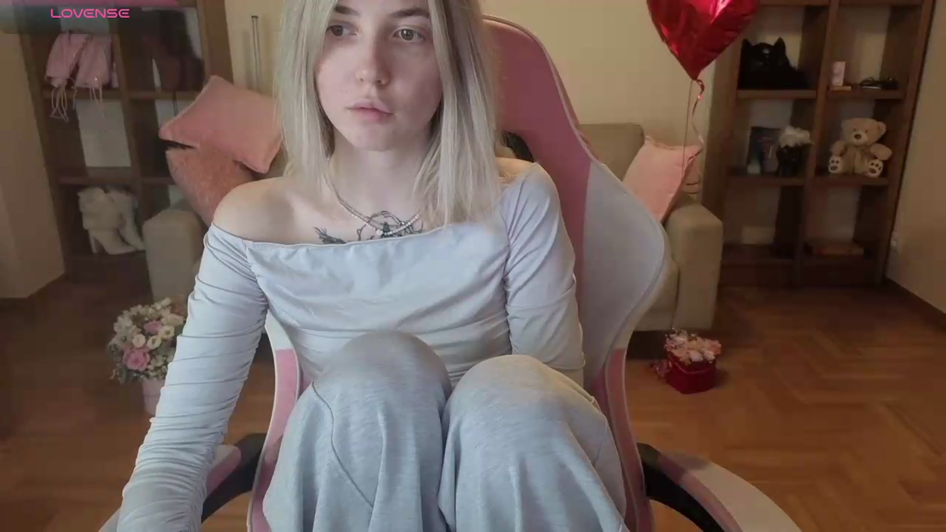 Gallery image thumbnail from Serphelia's myfreecams stream on, 06/15/2026, 20:45 image 6 of 20