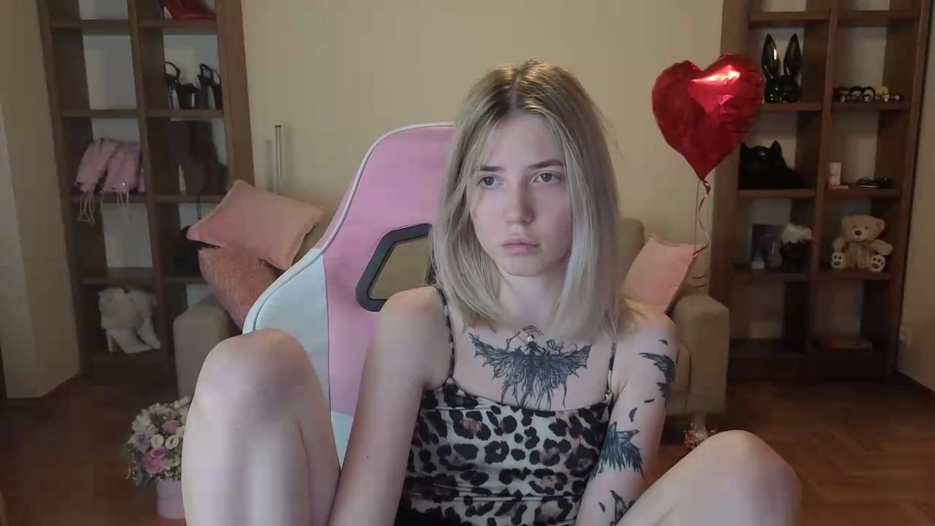 Gallery image thumbnail from Serphelia's myfreecams stream on, 06/16/2026, 19:57 image 2 of 20