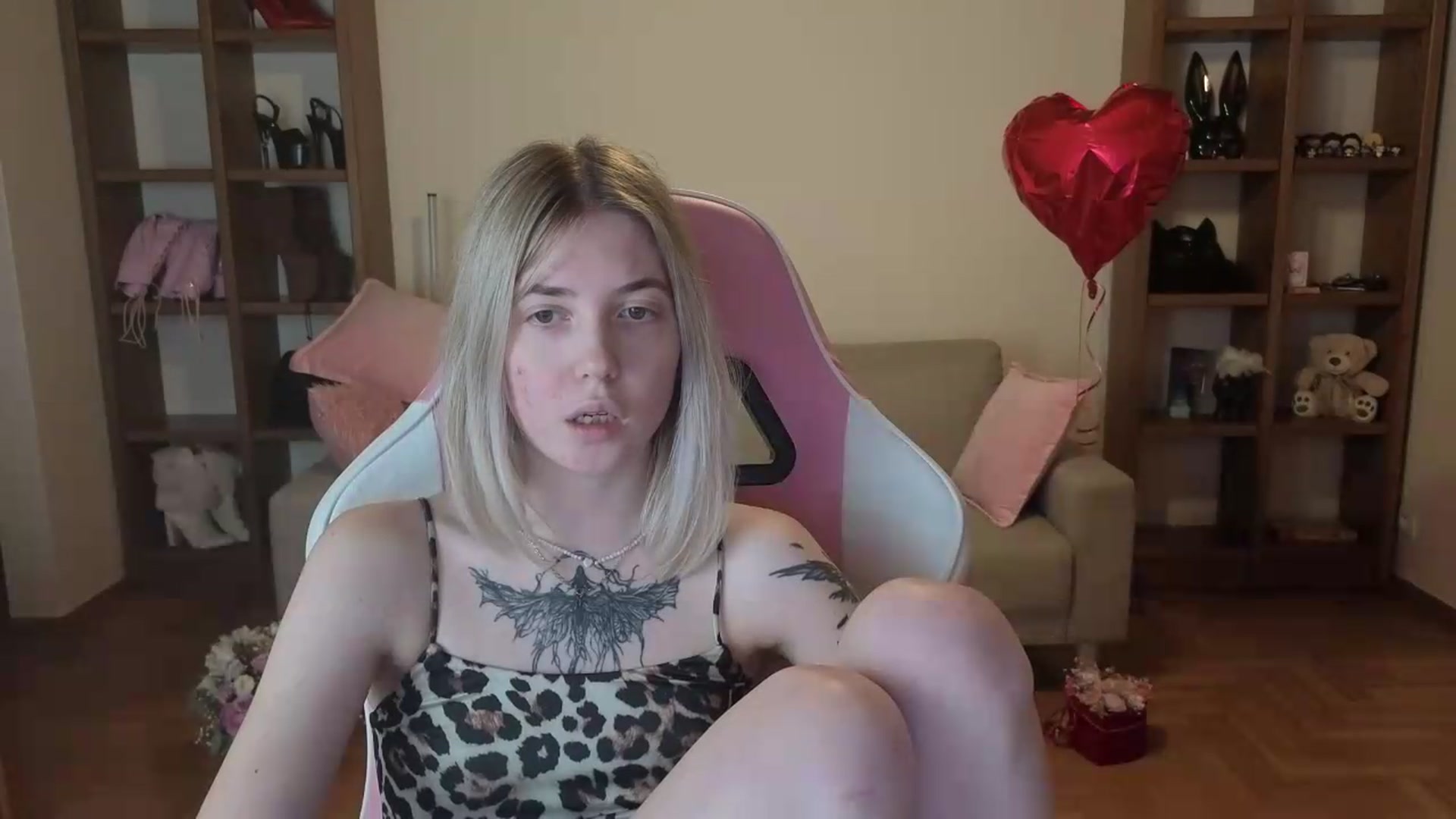 Gallery image thumbnail from Serphelia's myfreecams stream on, 06/16/2026, 19:57 image 16 of 20