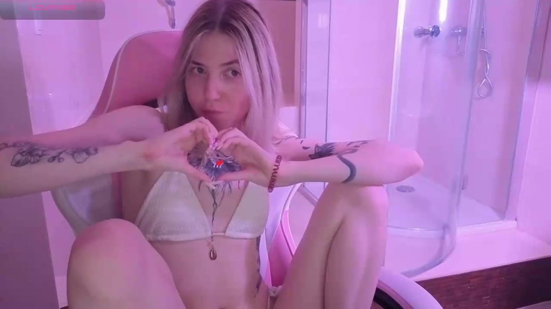 Gallery image thumbnail from Serphelia's myfreecams stream on, 06/18/2026, 19:14 image 3 of 20