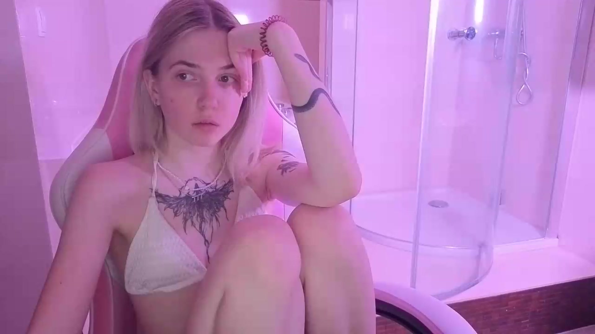 Gallery image thumbnail from Serphelia's myfreecams stream on, 06/18/2026, 19:14 image 14 of 20