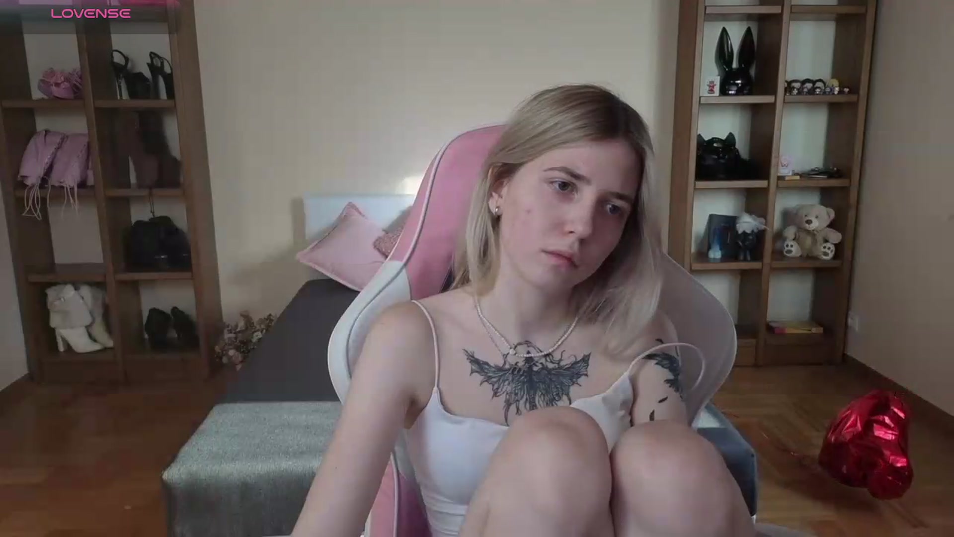 Gallery image thumbnail from Serphelia's myfreecams stream on, 06/19/2026, 17:34 image 3 of 20