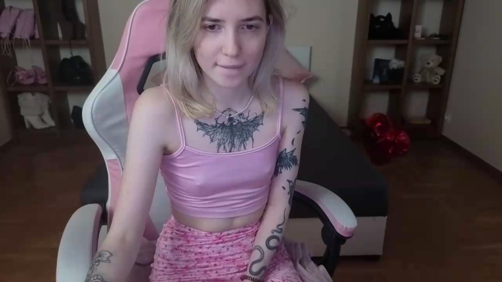 Gallery image thumbnail from Serphelia's myfreecams stream on, 06/20/2026, 15:51 image 11 of 20