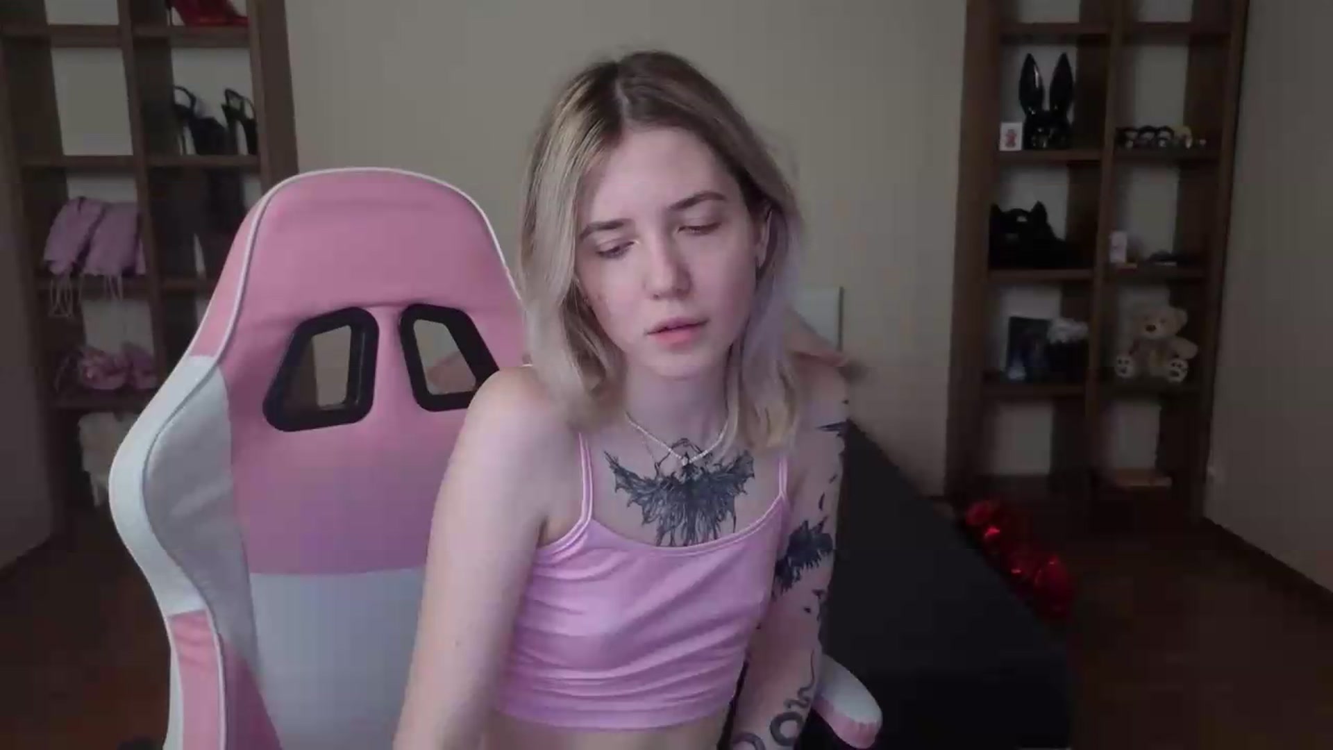 Gallery image thumbnail from Serphelia's myfreecams stream on, 06/20/2026, 15:51 image 12 of 20