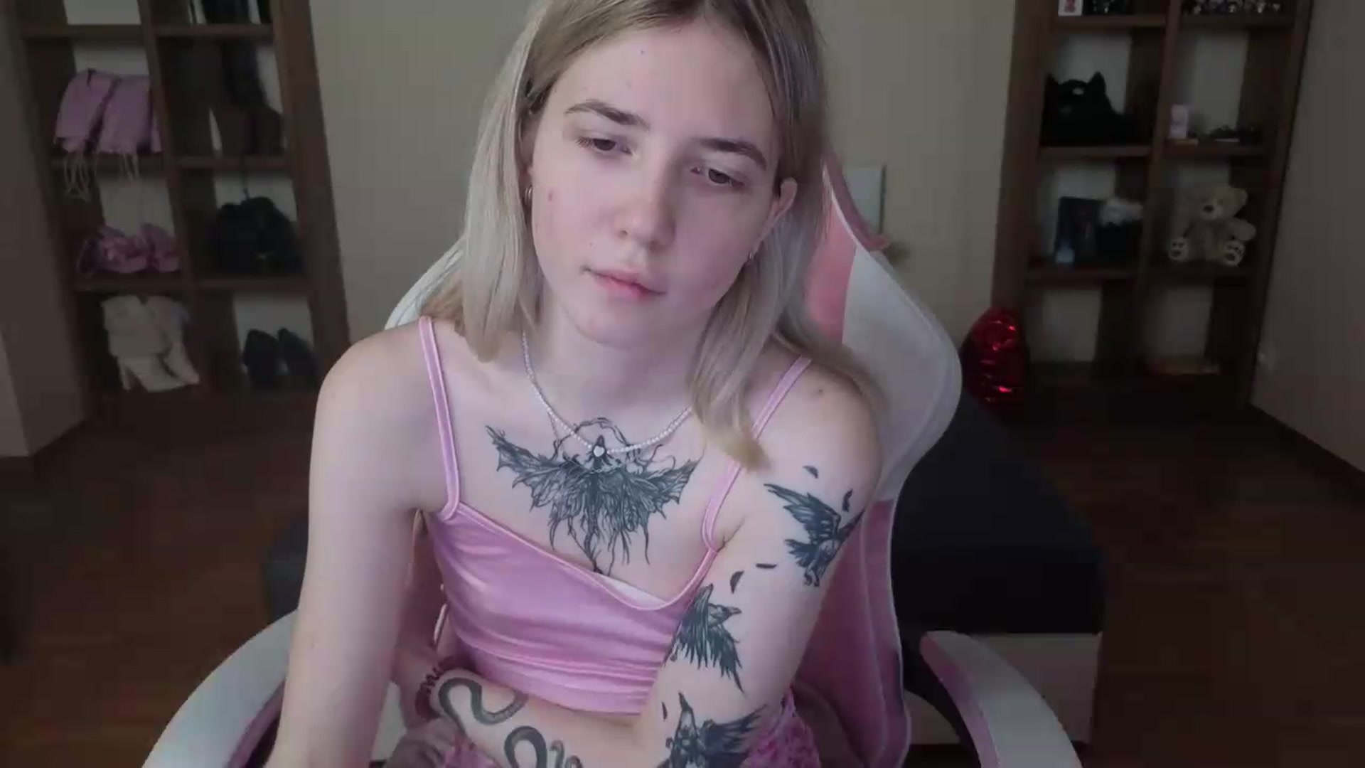 Gallery image thumbnail from Serphelia's myfreecams stream on, 06/20/2026, 15:51 image 4 of 20