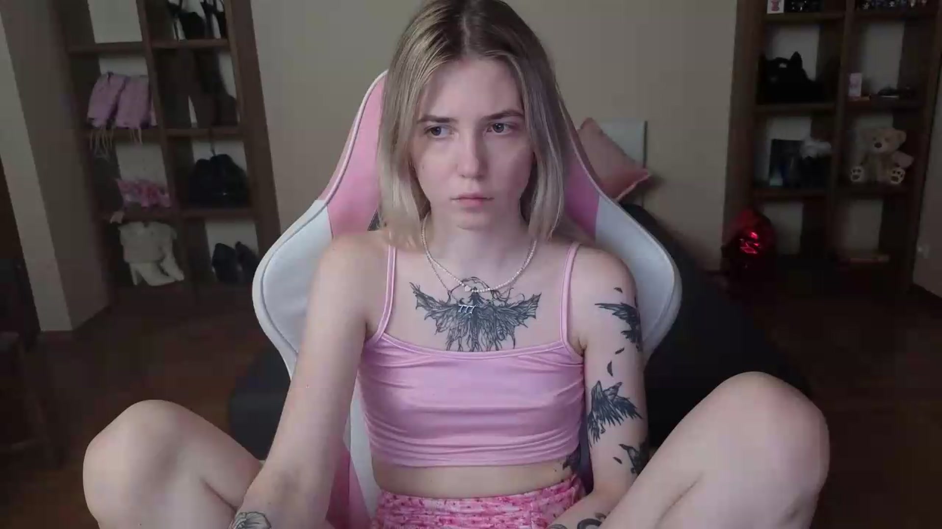 Gallery image thumbnail from Serphelia's myfreecams stream on, 06/20/2026, 20:08 image 2 of 20