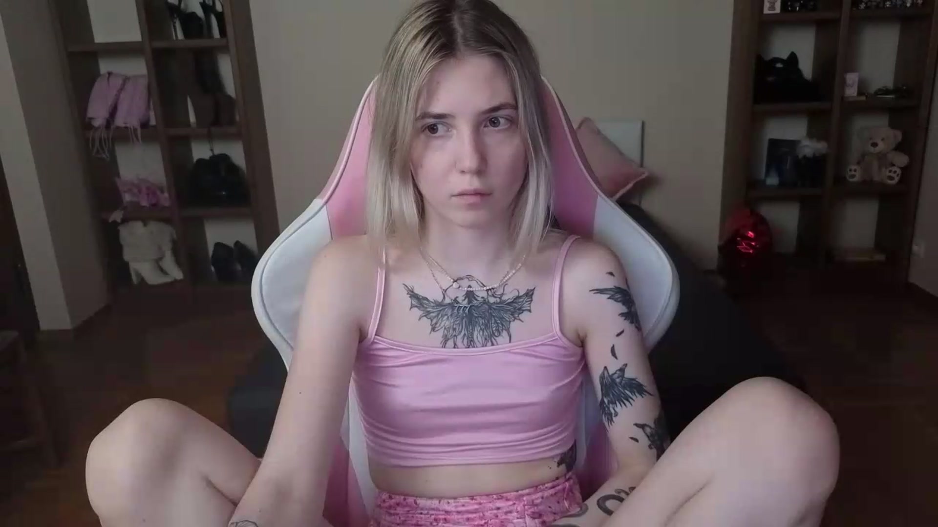 Gallery image thumbnail from Serphelia's myfreecams stream on, 06/20/2026, 20:08 image 4 of 20