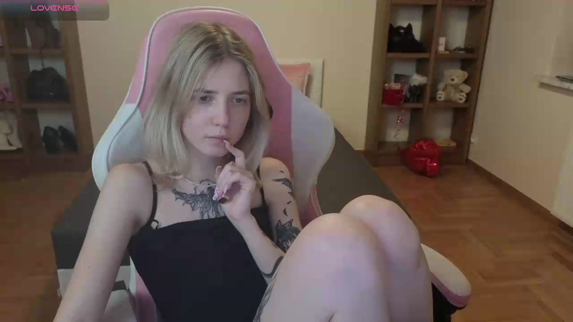 Gallery image thumbnail from Serphelia's myfreecams stream on, 06/22/2026, 20:18 image 5 of 20