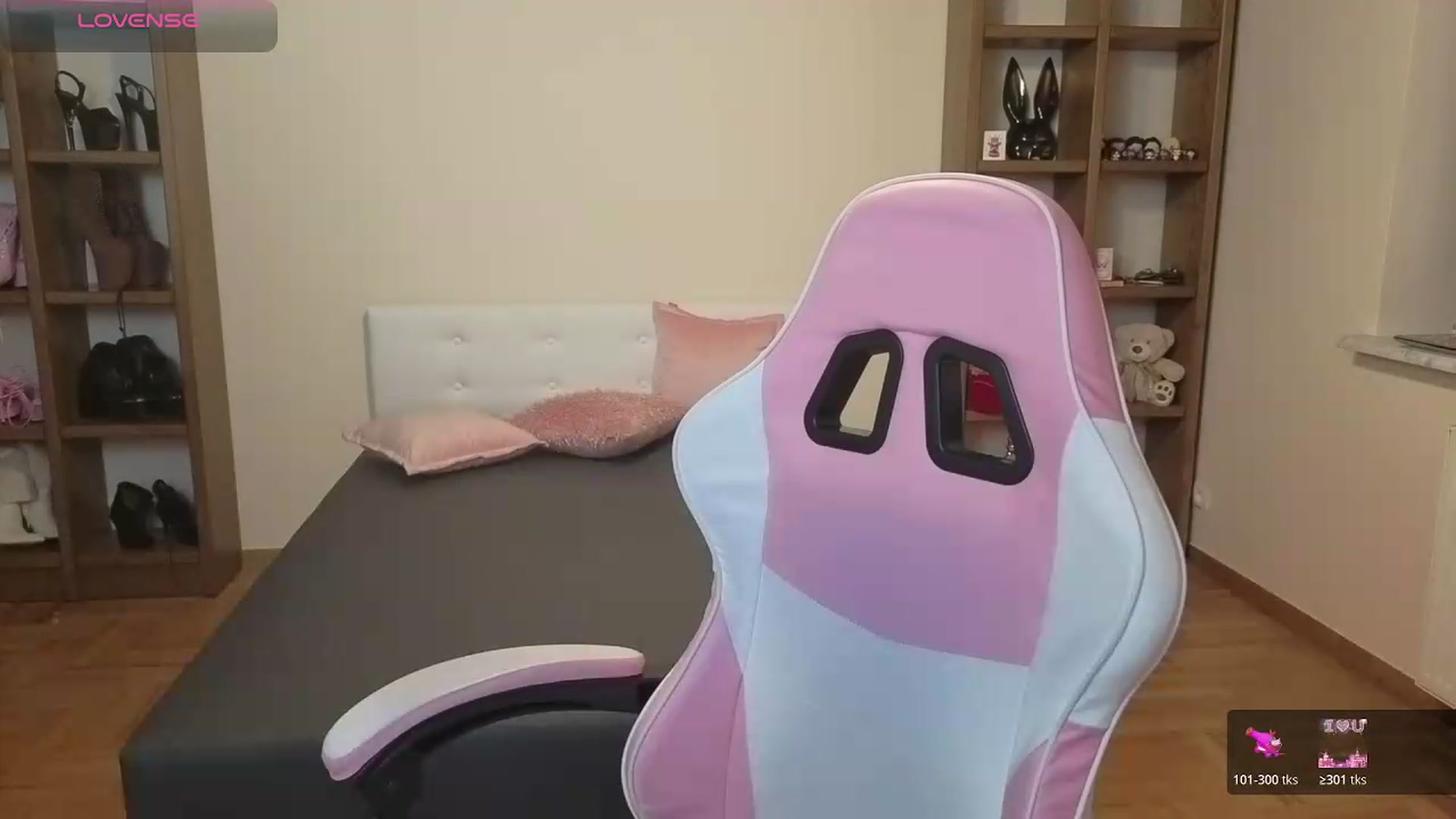 Gallery image thumbnail from Serphelia's myfreecams stream on, 06/22/2026, 20:18 image 2 of 20