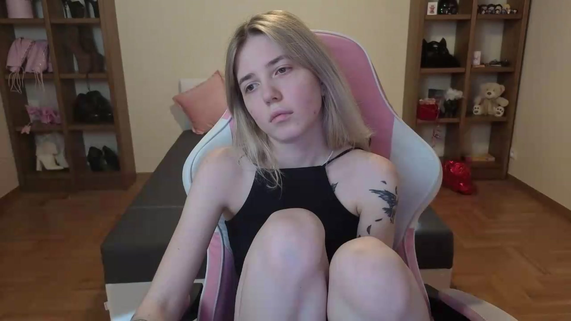 Gallery image thumbnail from Serphelia's myfreecams stream on, 06/23/2026, 17:05 image 17 of 20