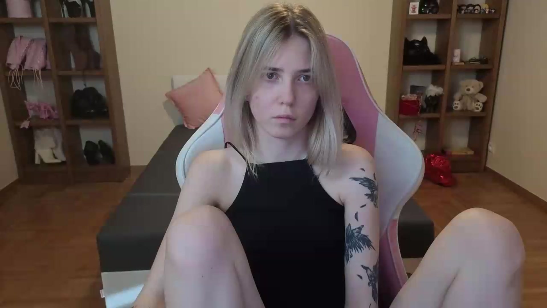 Gallery image thumbnail from Serphelia's myfreecams stream on, 06/23/2026, 17:05 image 18 of 20