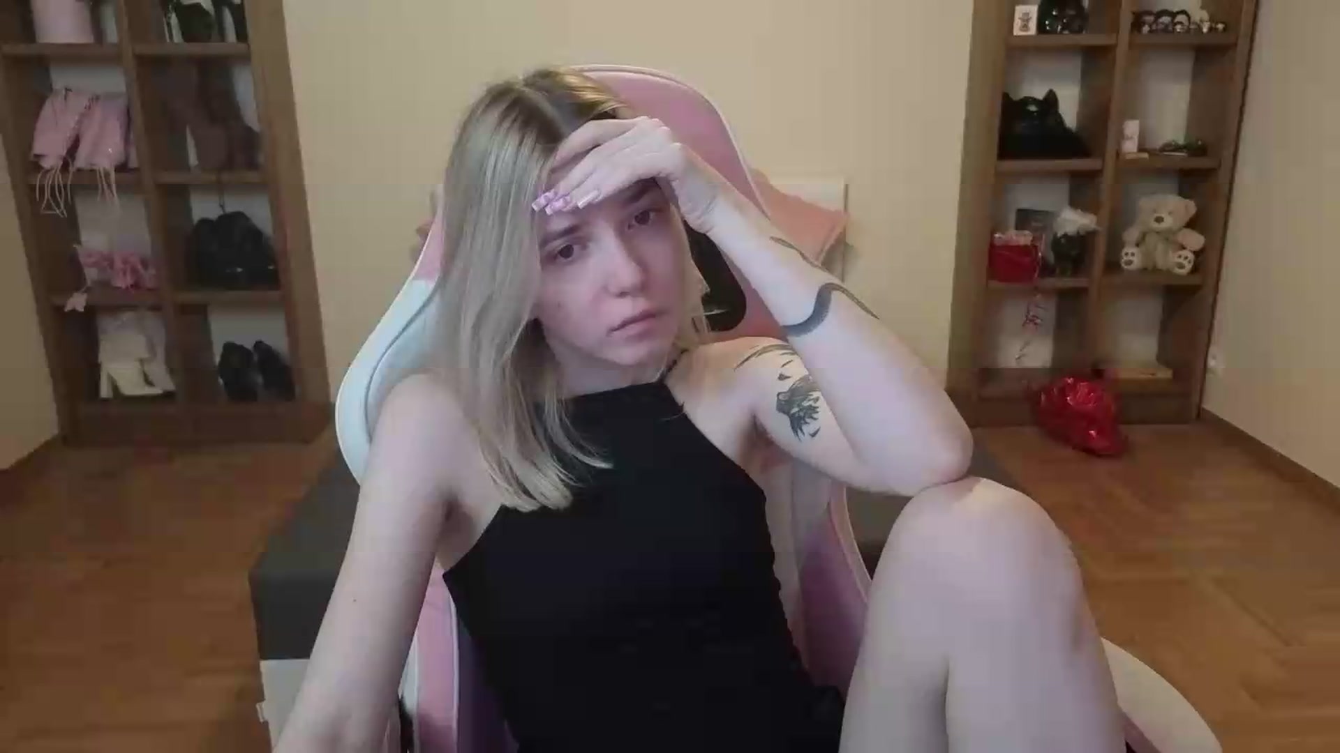 Gallery image thumbnail from Serphelia's myfreecams stream on, 06/23/2026, 17:05 image 13 of 20