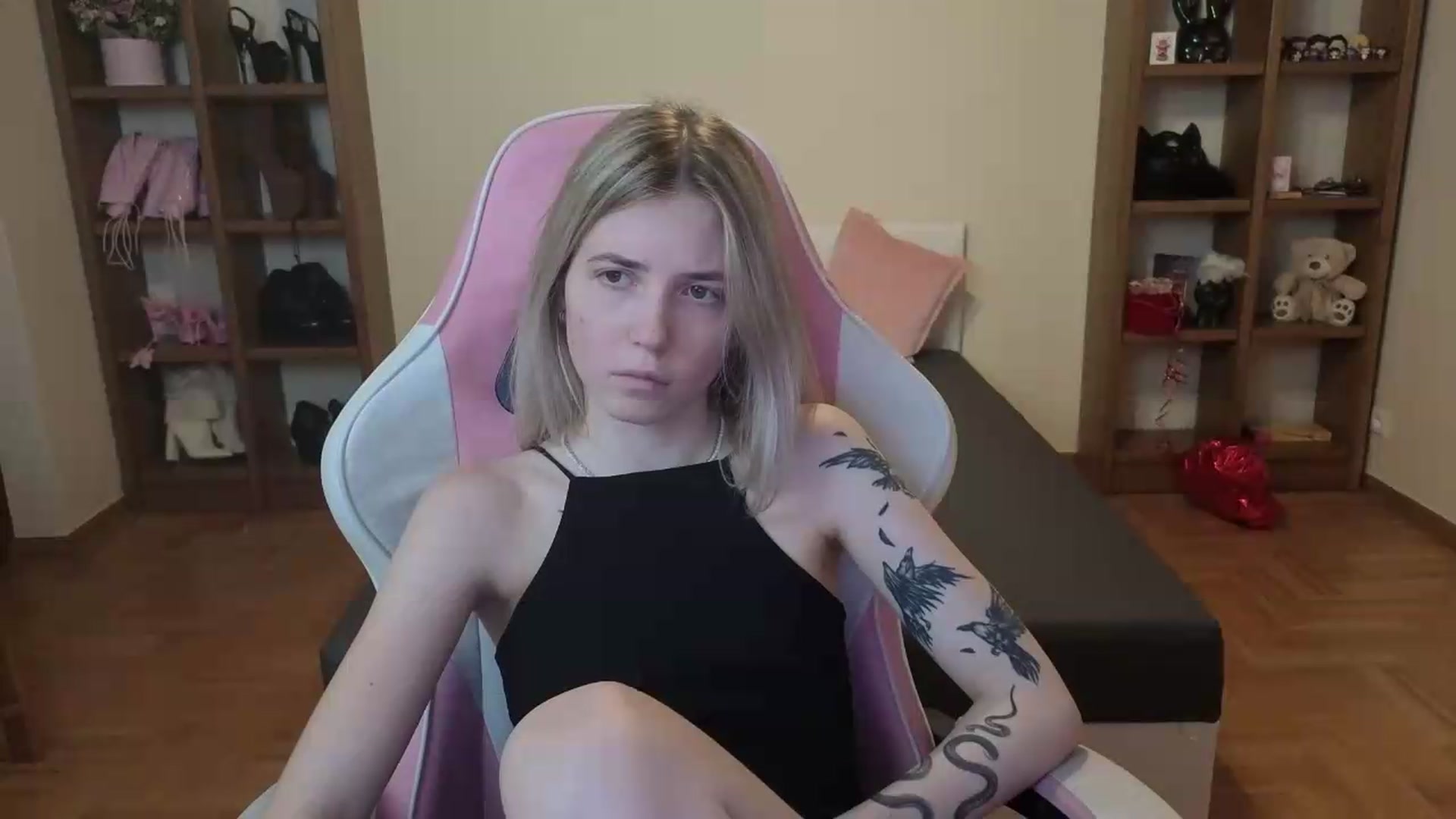 Gallery image thumbnail from Serphelia's myfreecams stream on, 06/23/2026, 20:45 image 2 of 20