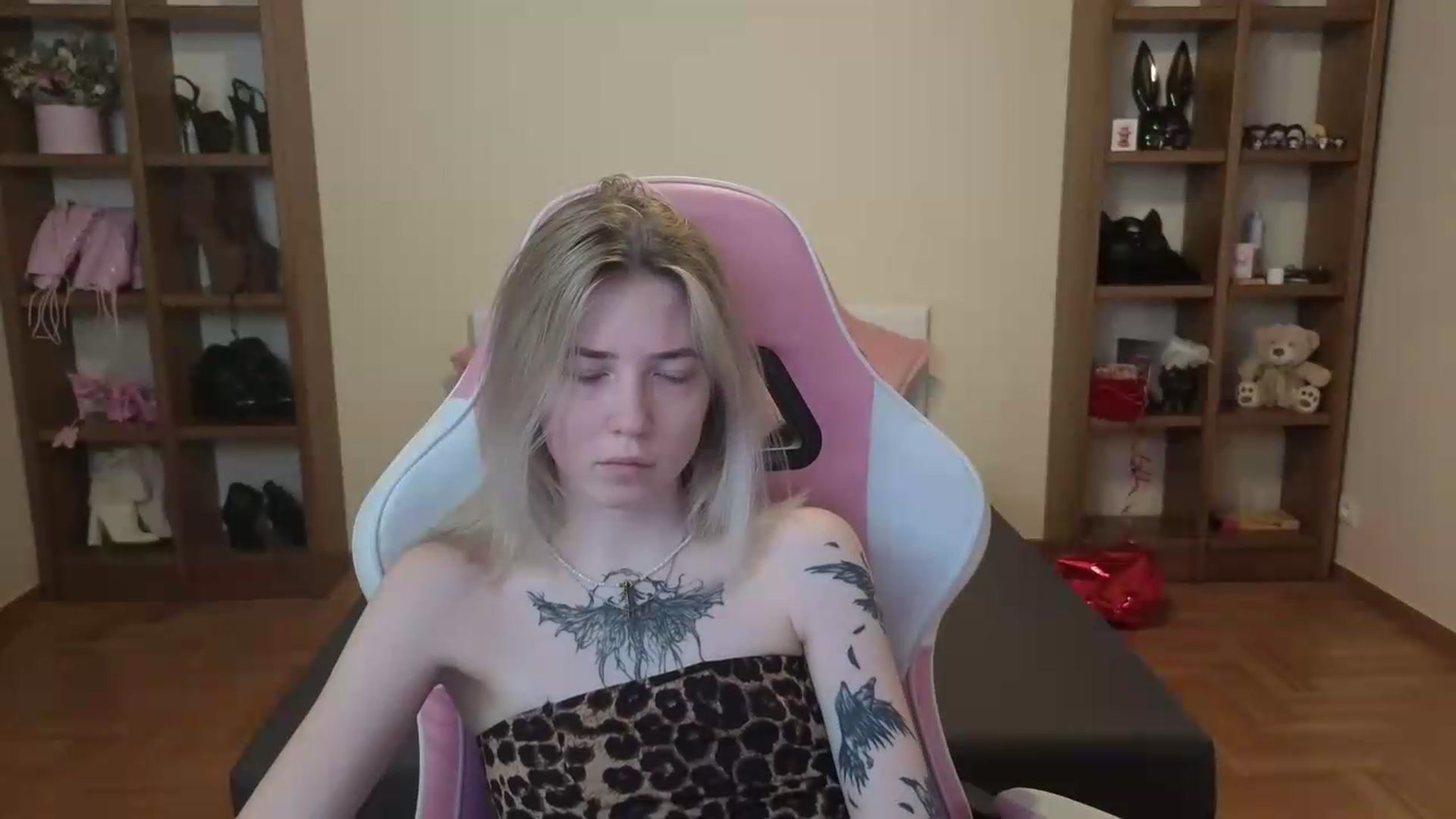 Gallery image thumbnail from Serphelia's myfreecams stream on, 06/25/2026, 14:59 image 2 of 20