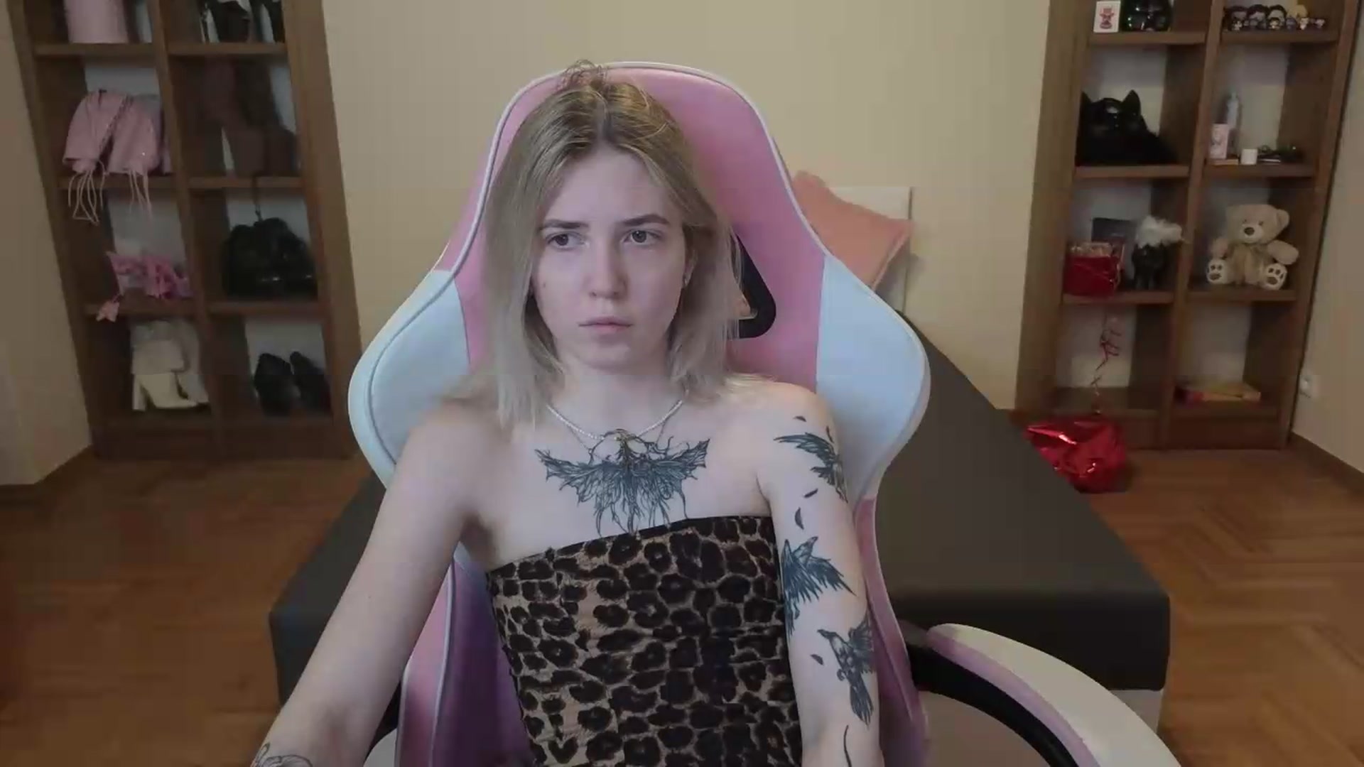 Gallery image thumbnail from Serphelia's myfreecams stream on, 06/25/2026, 14:59 image 7 of 20