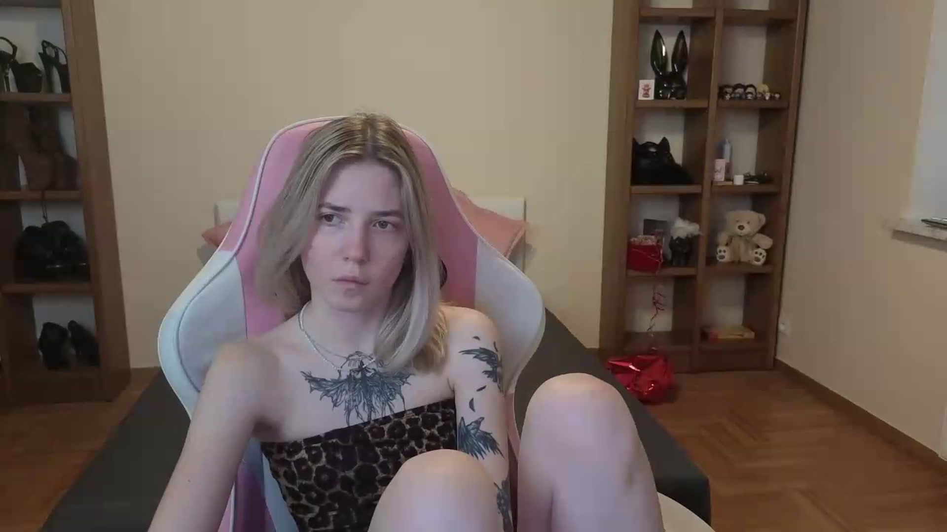 Gallery image thumbnail from Serphelia's myfreecams stream on, 06/25/2026, 15:59 image 19 of 20