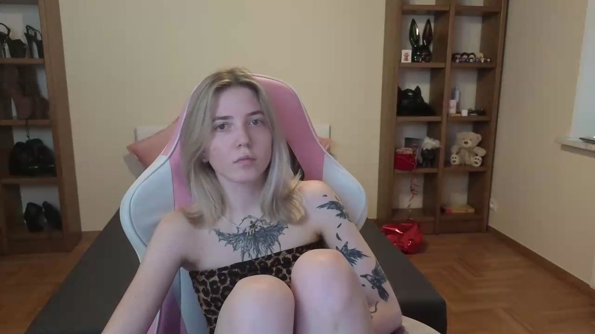 Gallery image thumbnail from Serphelia's myfreecams stream on, 06/25/2026, 15:59 image 4 of 20