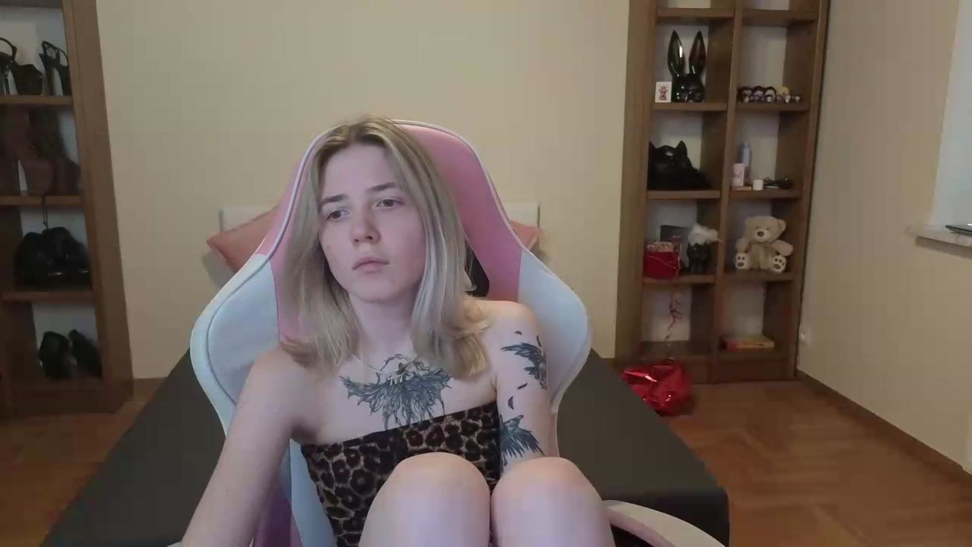 Gallery image thumbnail from Serphelia's myfreecams stream on, 06/25/2026, 15:59 image 5 of 20