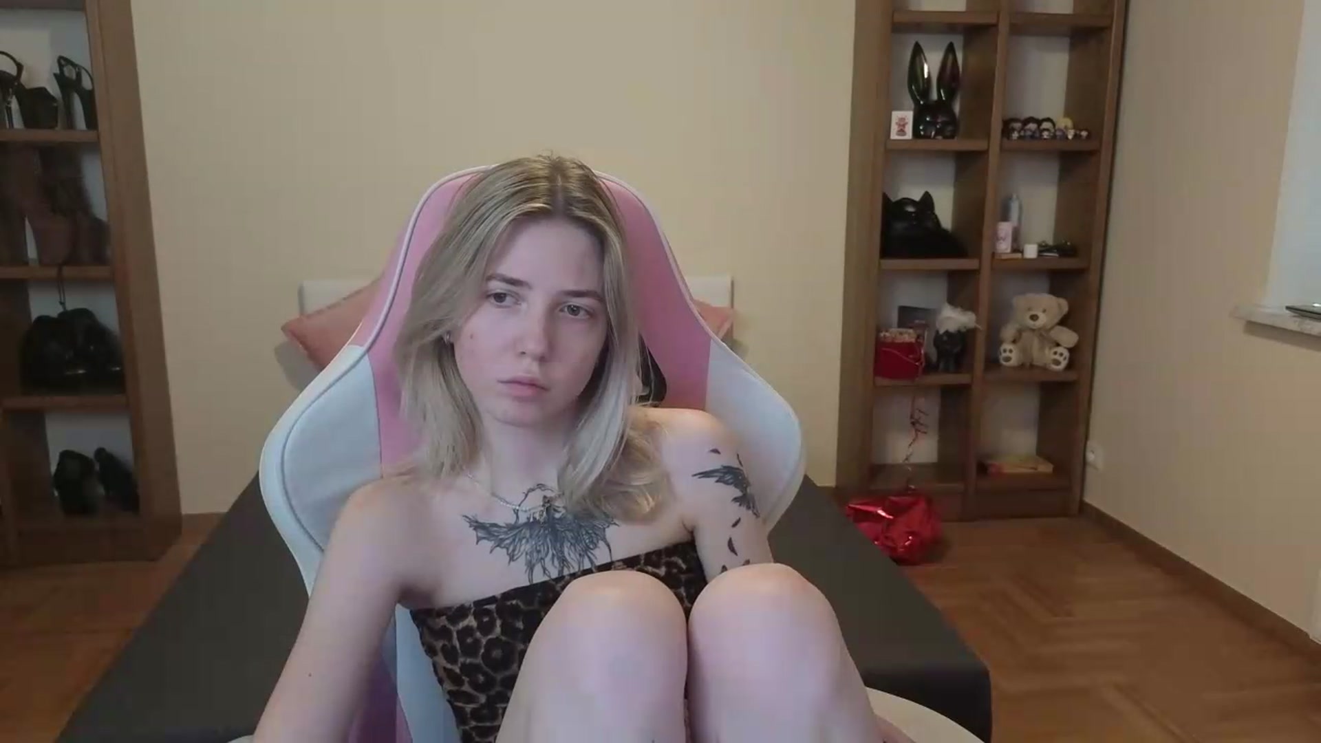 Gallery image thumbnail from Serphelia's myfreecams stream on, 06/25/2026, 15:59 image 7 of 20