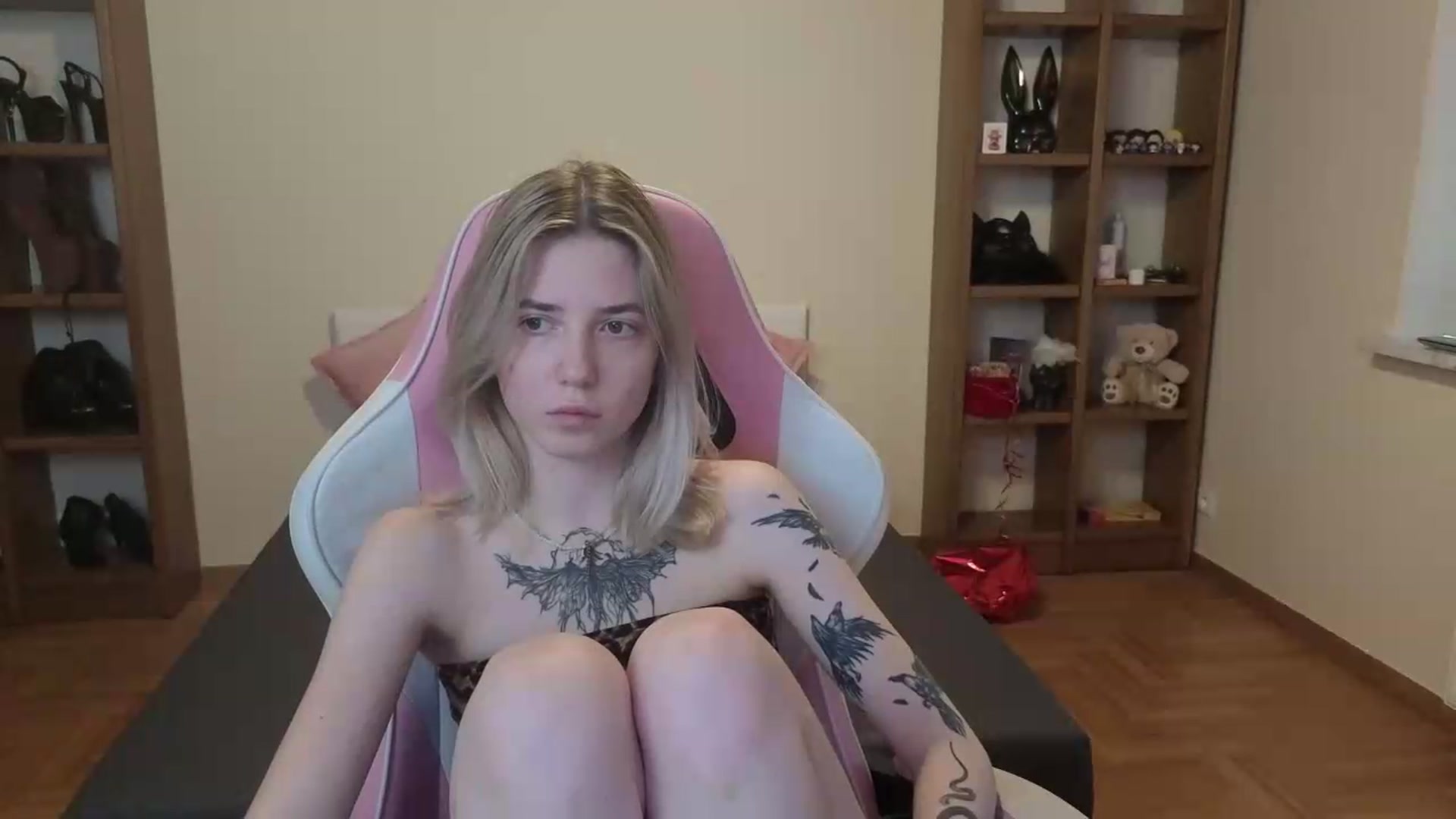 Gallery image thumbnail from Serphelia's myfreecams stream on, 06/25/2026, 15:59 image 11 of 20