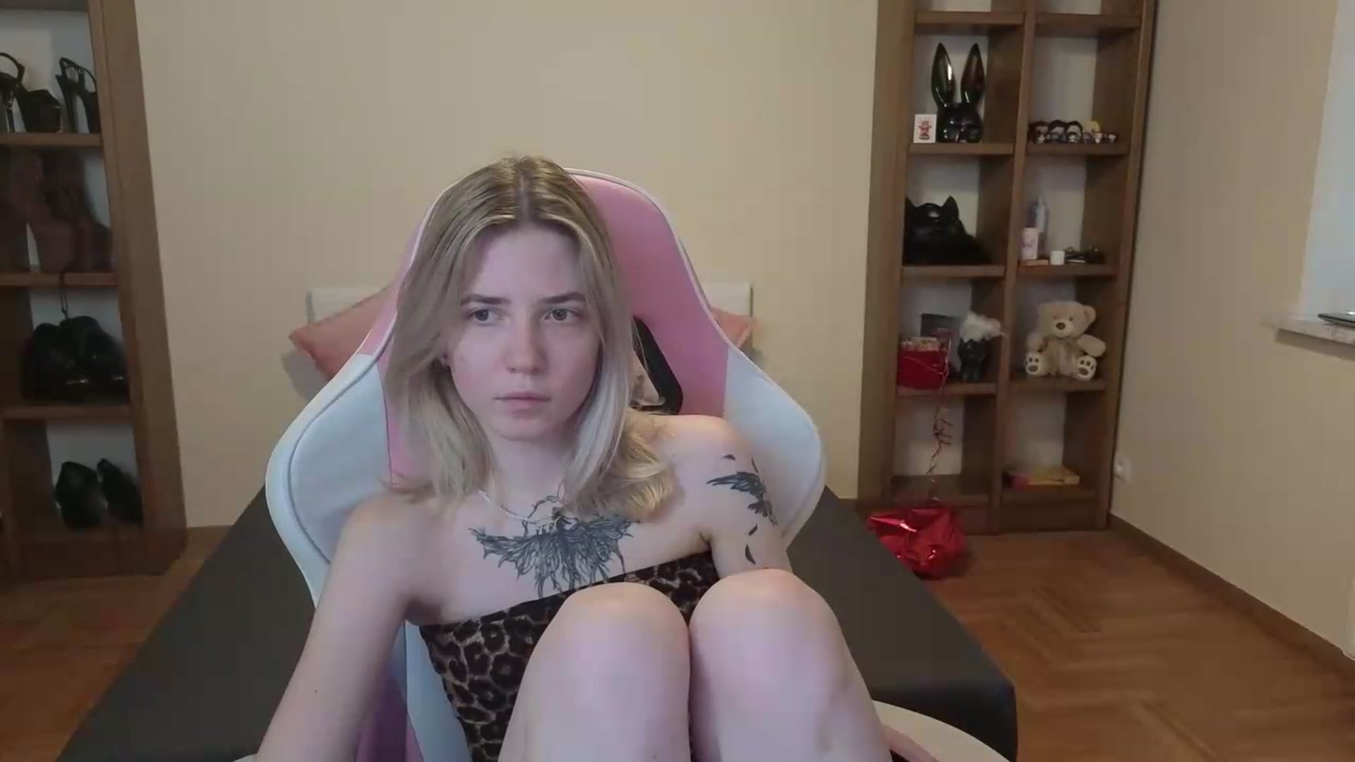 Gallery image thumbnail from Serphelia's myfreecams stream on, 06/25/2026, 15:59 image 6 of 20