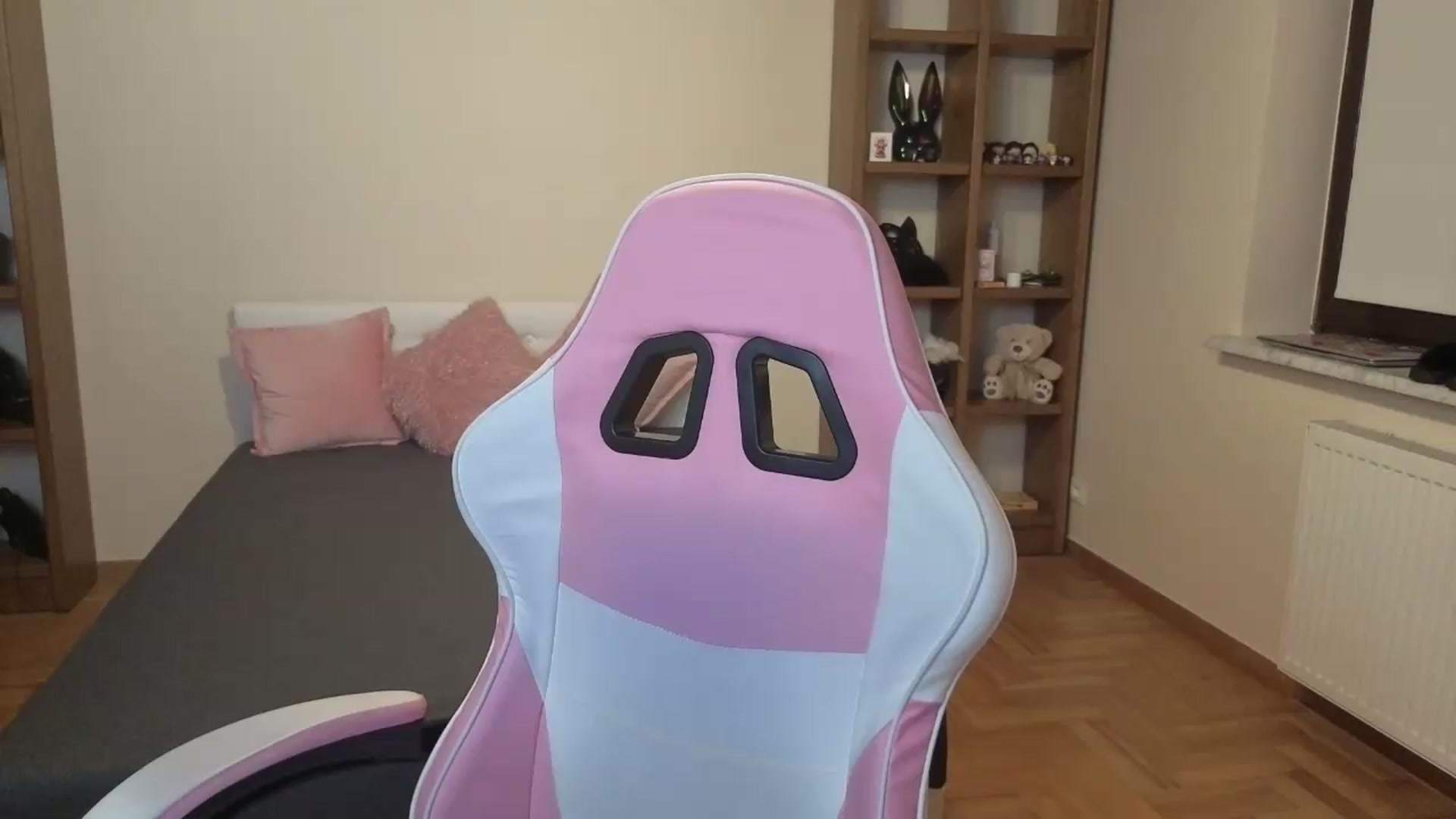 Gallery image thumbnail from Serphelia's myfreecams stream on, 06/28/2026, 24:01 image 5 of 20