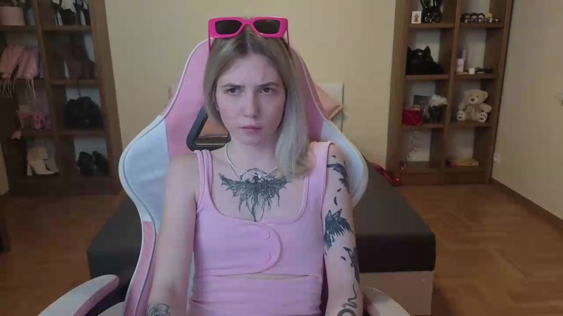 Gallery image thumbnail from Serphelia's myfreecams stream on, 06/28/2026, 22:11 image 10 of 20