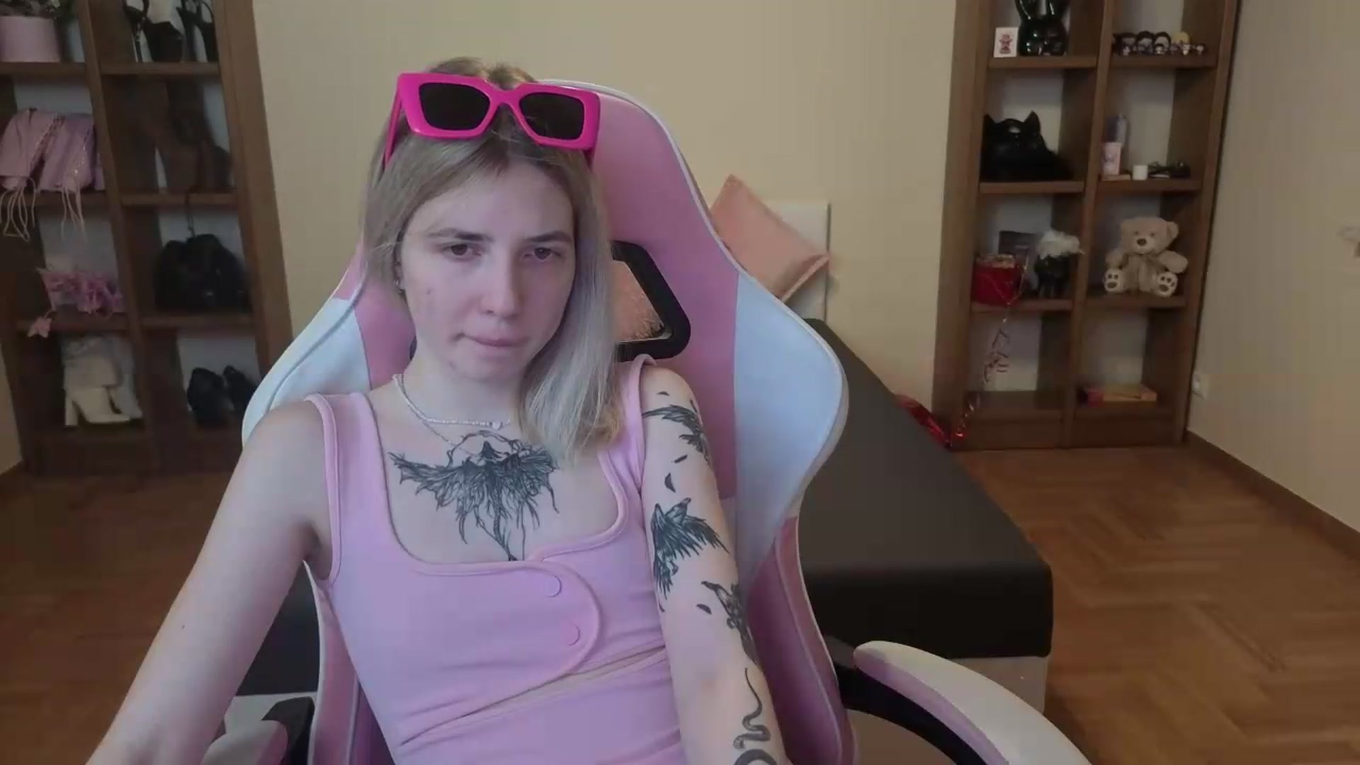 Gallery image thumbnail from Serphelia's myfreecams stream on, 06/28/2026, 22:11 image 2 of 20
