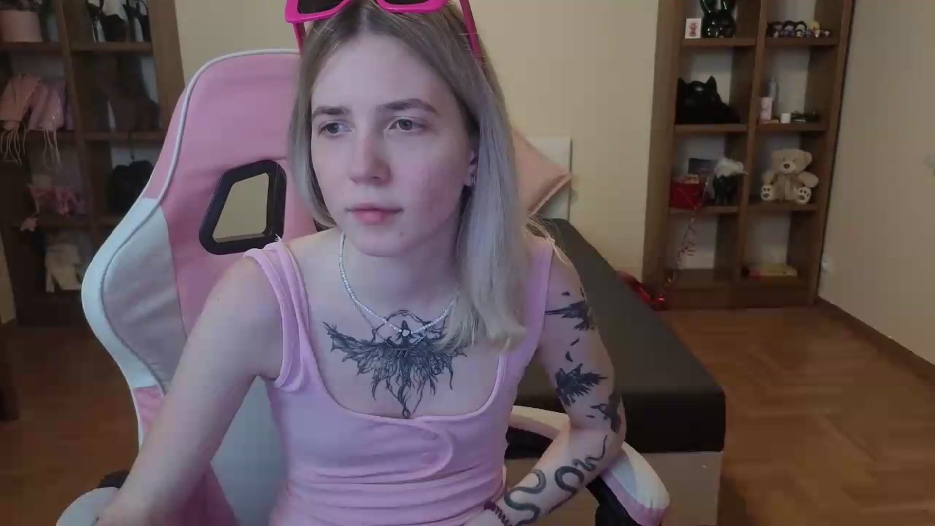 Gallery image thumbnail from Serphelia's myfreecams stream on, 06/28/2026, 22:11 image 13 of 20