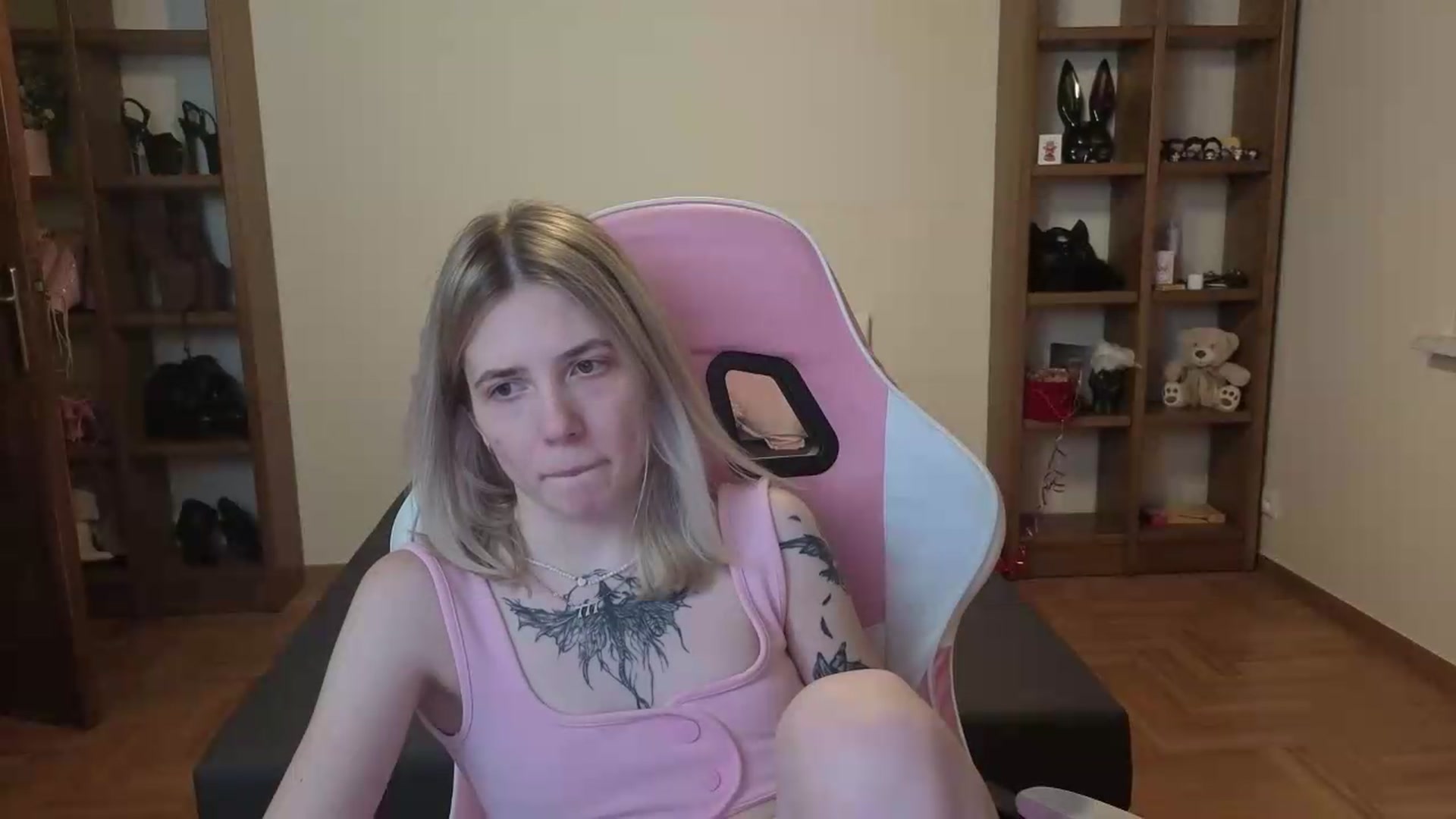 Gallery image thumbnail from Serphelia's myfreecams stream on, 06/29/2026, 24:58 image 19 of 20