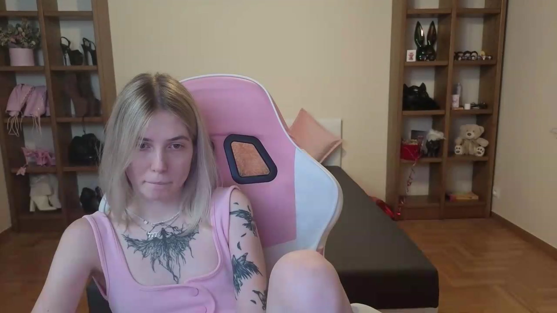 Gallery image thumbnail from Serphelia's myfreecams stream on, 06/29/2026, 24:58 image 2 of 20