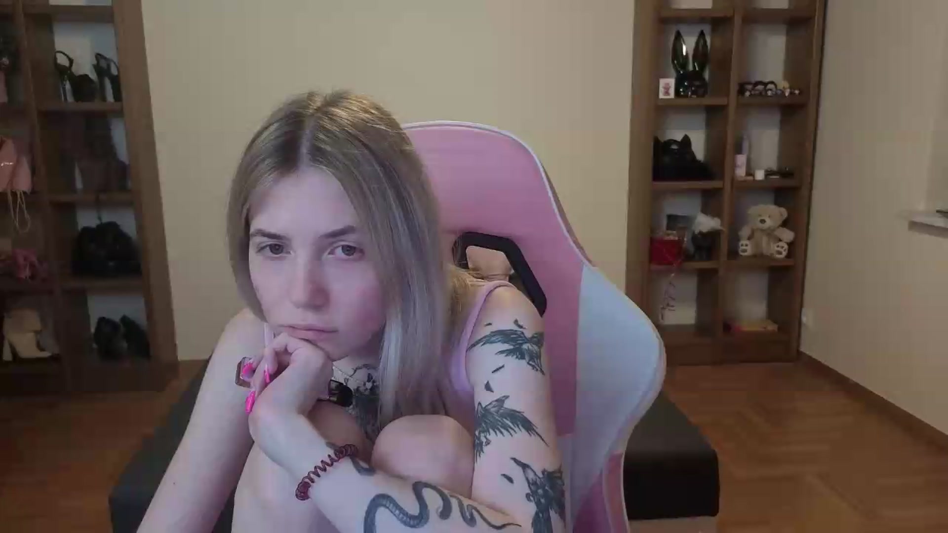 Gallery image thumbnail from Serphelia's myfreecams stream on, 06/29/2026, 03:05 image 10 of 20